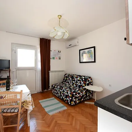 Apartman Pierina *