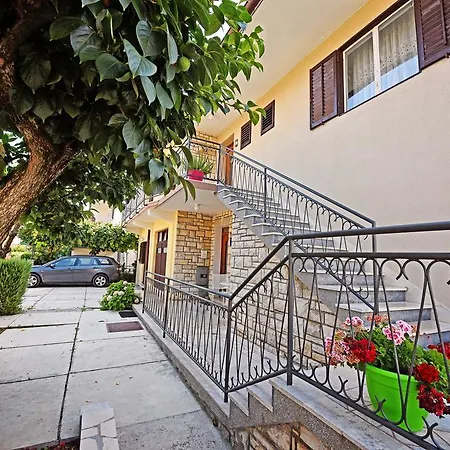 Apartman Pierina *